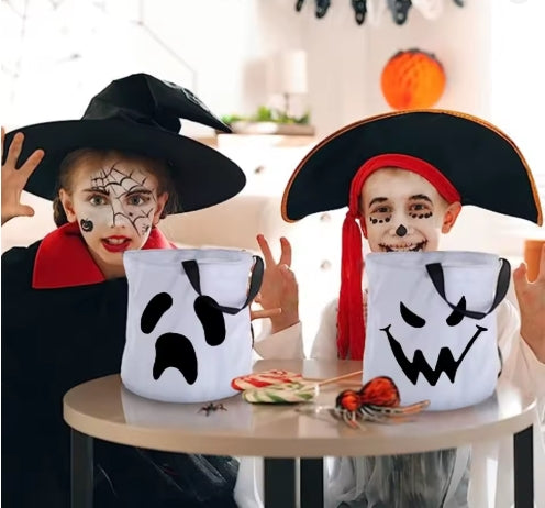 2 LED Light Pumpkin Candy Trick or Treat Bags.